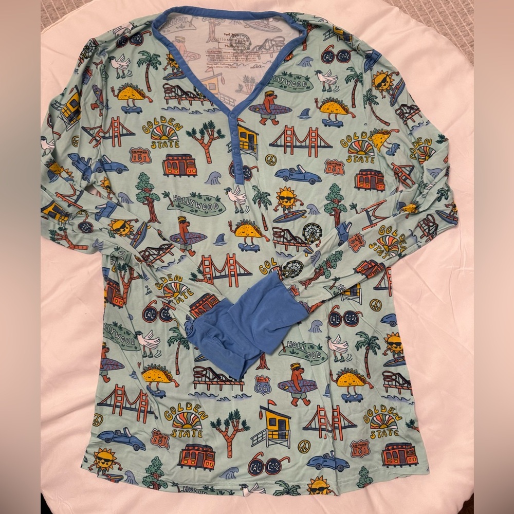 Little sleepies woman’s long sleeve pajama top, California, size medium